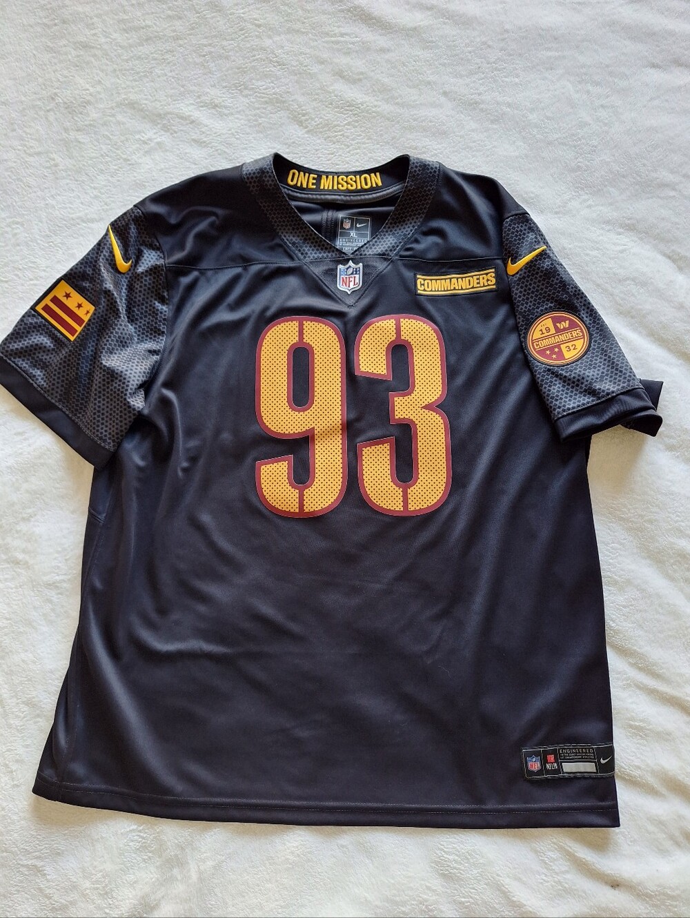 Nike NFL Washington Commanders Jonathan Allen 93 Black Vapor Limited Jersey XL